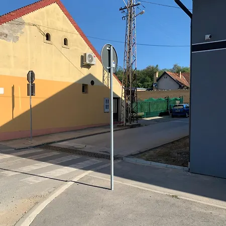 Dragulj 2 Apartment